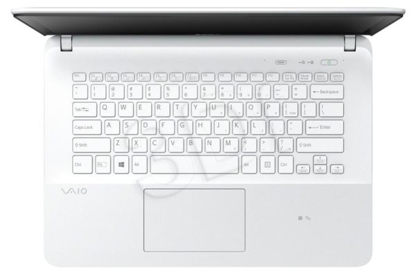 Laptop Sony Vaio 15.5 core i3-3217U ( Gen 3 ) 4 GB Ram 500 Gb Hardisk  Karta Grafike 1 Gb Windows 8
